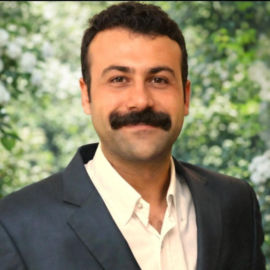 Yoldaş Güneş