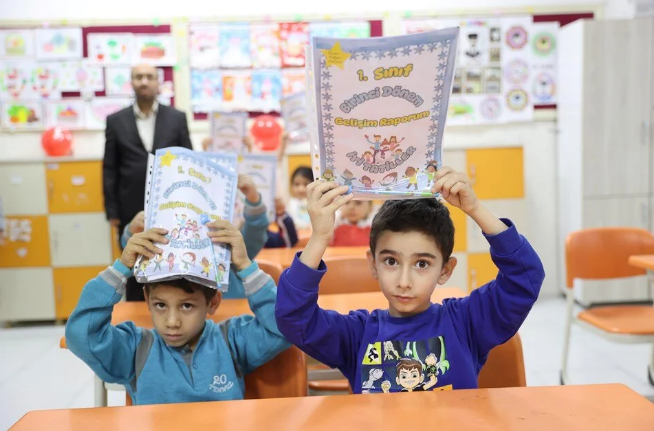 20 milyon öğrencinin karne heyecanı