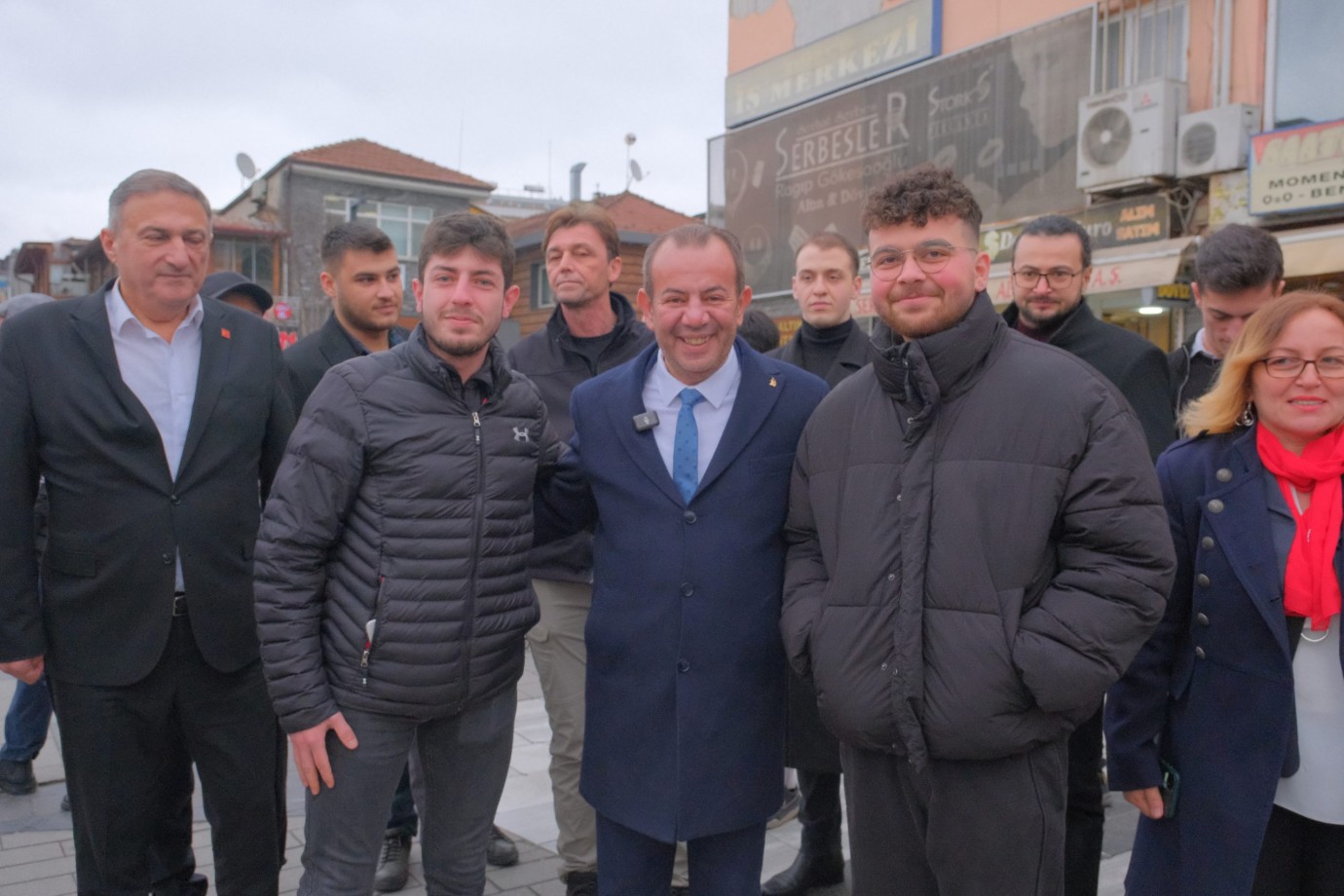 Bolu Belediye Başkanı Tanju Özcan’a Düzce’de sevgi seli