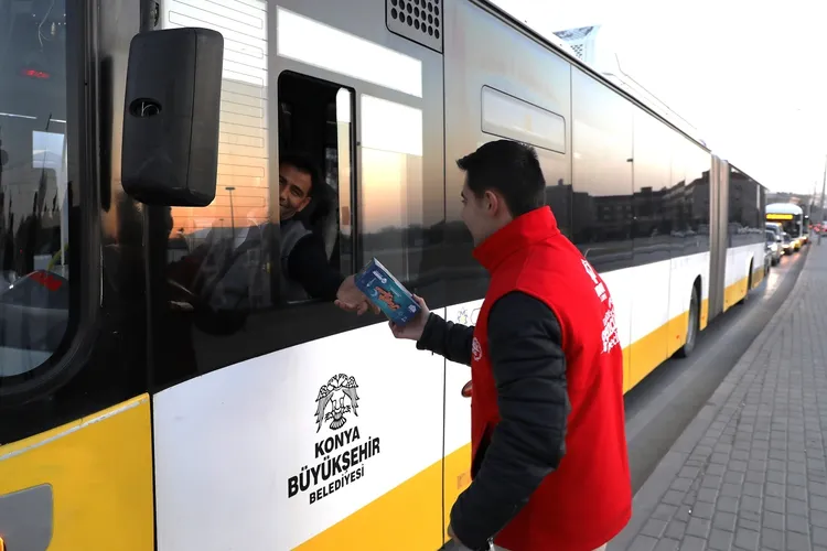 Konya'da 'İftara 5 Kala' Projesiyle İftar İkramı!