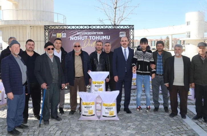 Konyalı Çiftçilere Destek Devam Ediyor