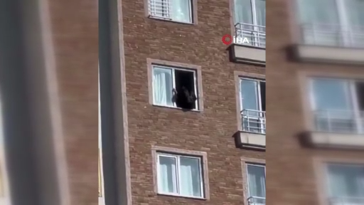 Polis, intihara kalkışan genç kızı son anda kurtardı