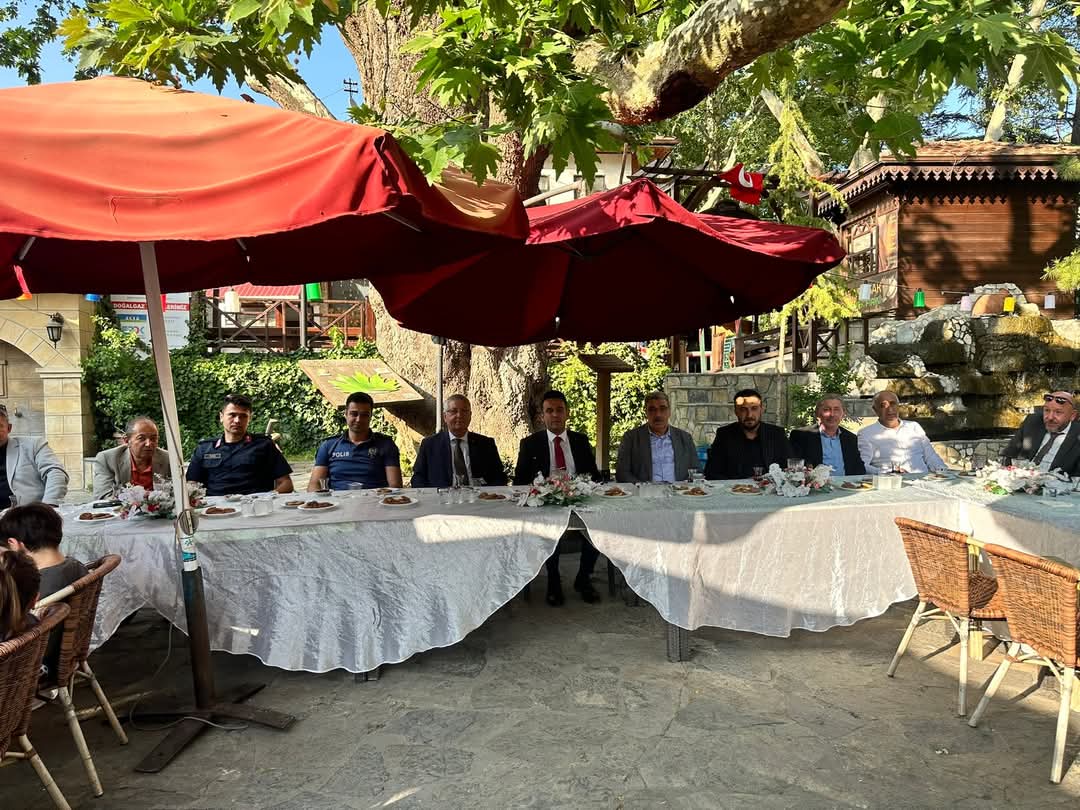 GÖYNÜK’TE KURBAN BAYRAMI BAYRAMLAŞMA PROGRAMI YOĞUN KATILIMLA GERÇEKLEŞTİ