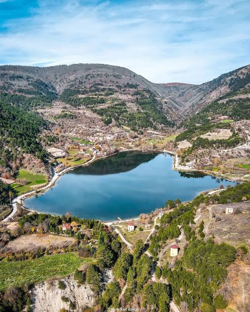 Çubuk Gölü’nde El Ele Temizlik: Bir Römork Çöp Çıktı