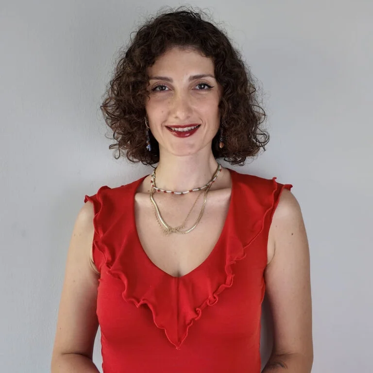 İrem Bağçeci Kimdir ? 