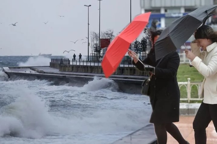 Meteoroloji Uyardı: Yağışlı ve Soğuk Günler Başlıyor